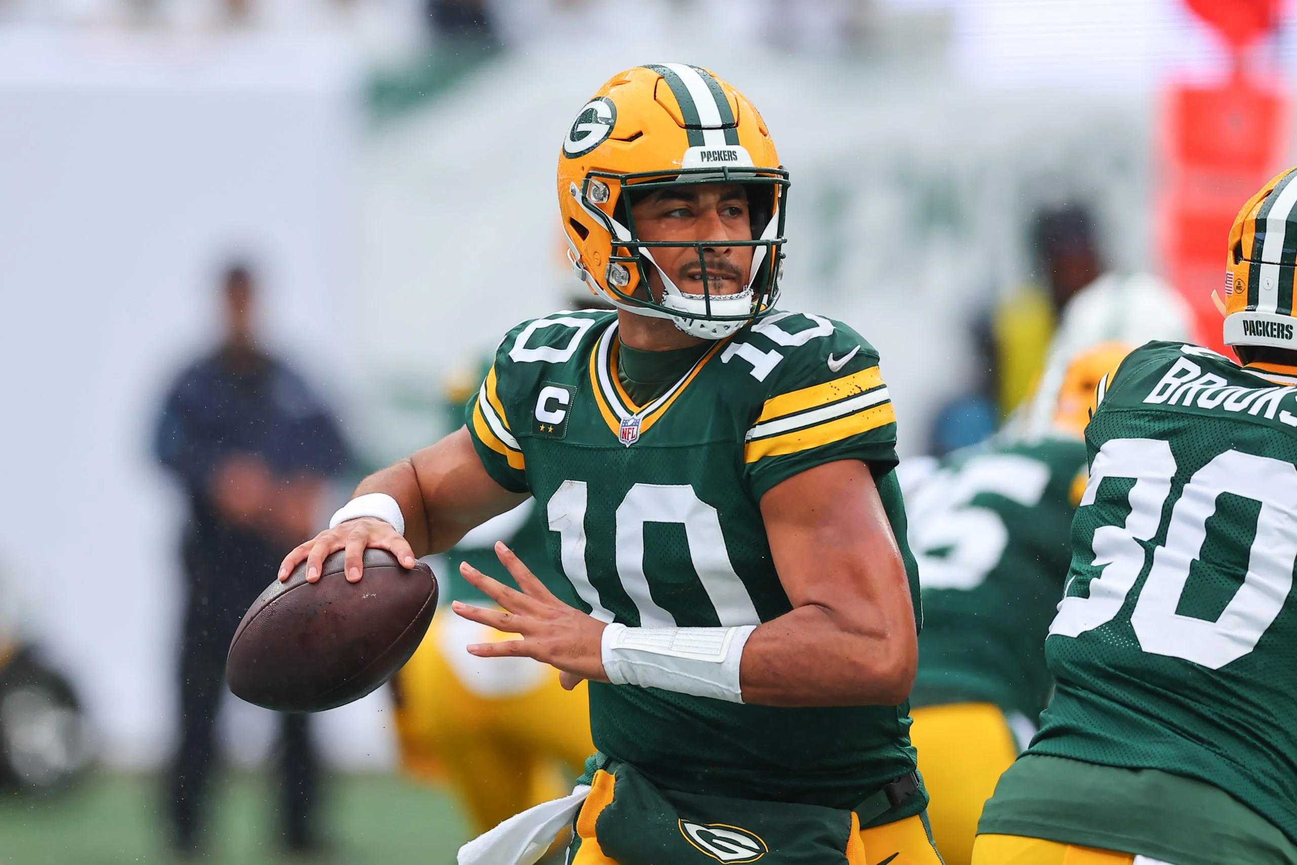 bet365 Bonus Code FOX365: Get $200 in Bonuses When You Bet $10 on Packers vs. Falcons