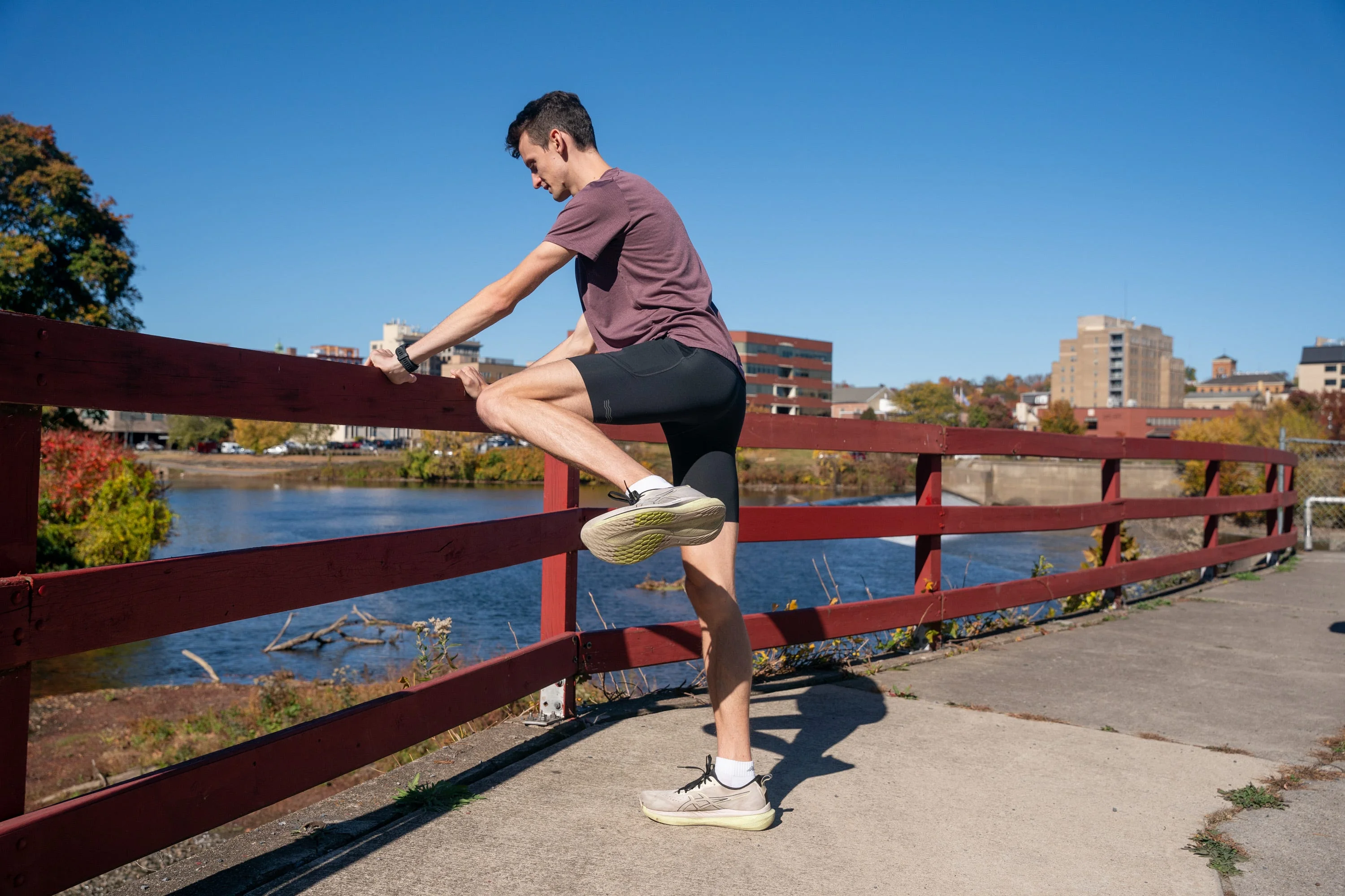 Essential Stretches Recommended by Physical Therapists for Runners